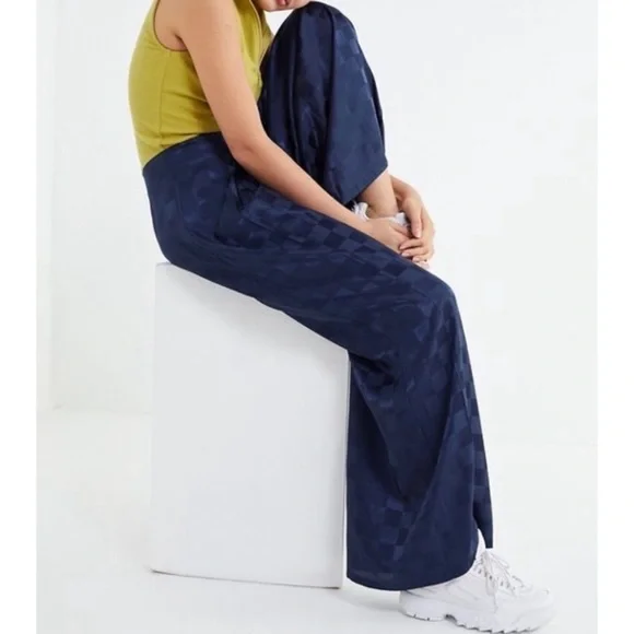 Urban Outfitters Blue Checkered Satin High Waisted Wide Leg Pants 0 - Picture 2 of 16